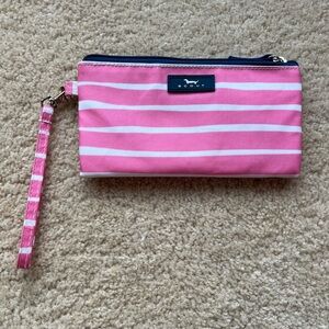 SCOUT Kate Wristlet w/ Strap - Pink w/ White Stripes - EUC - 8”x4”